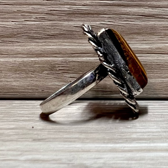 Vintage Handmade Sterling Silver Tiger’s Eye Solitaire Cocktail Ring, Size 5 - Picture 3 of 7